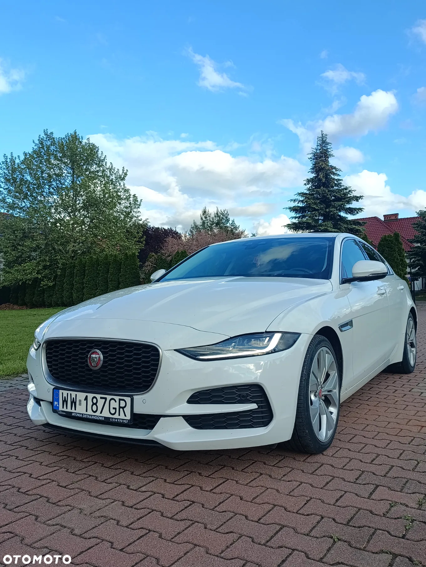 Jaguar XE 2.0 D AWD Prestige - 23