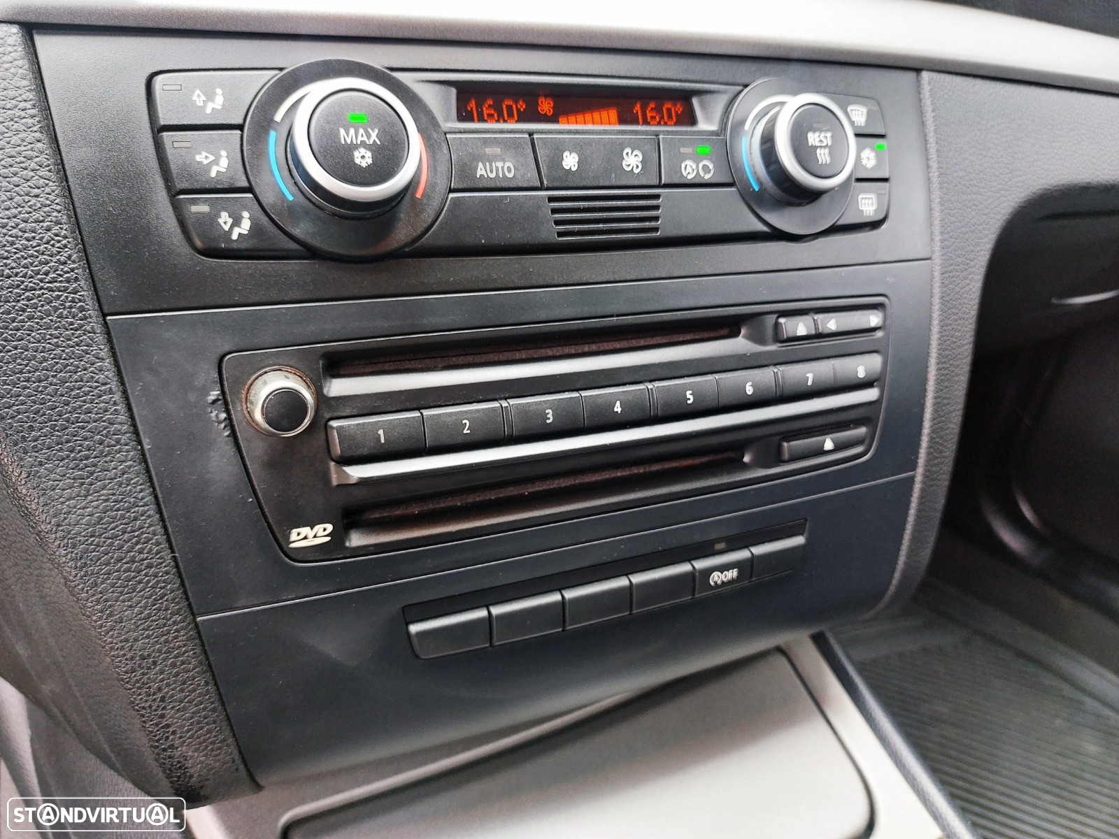 BMW 118 d Sport Line - 18