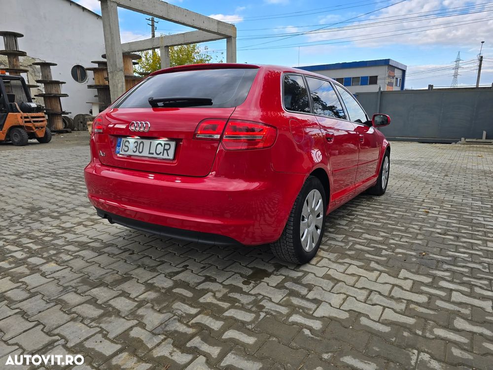 Audi A3 Sportback 1.6 TDI Attraction - 3