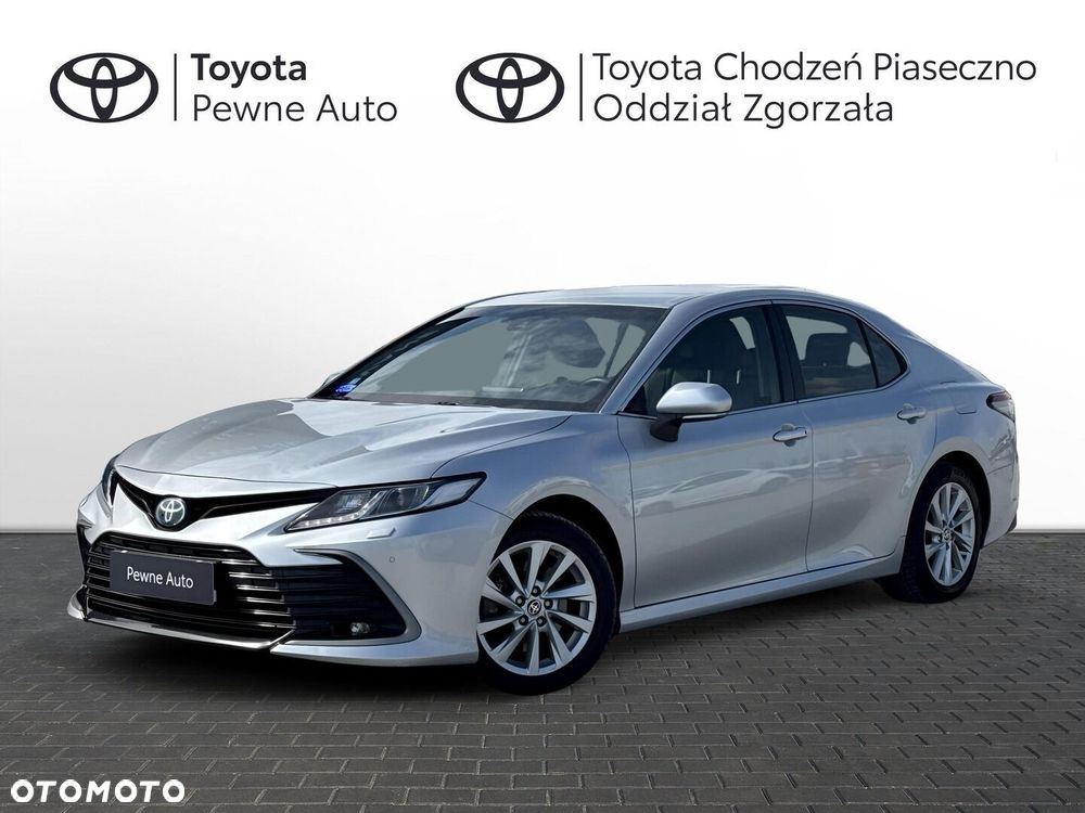 Toyota Camry 2.5 Hybrid Comfort CVT - 2