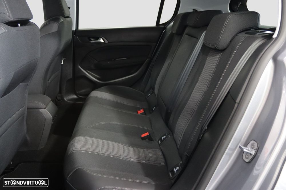 Peugeot 308 1.2 PureTech Allure EAT6 - 11