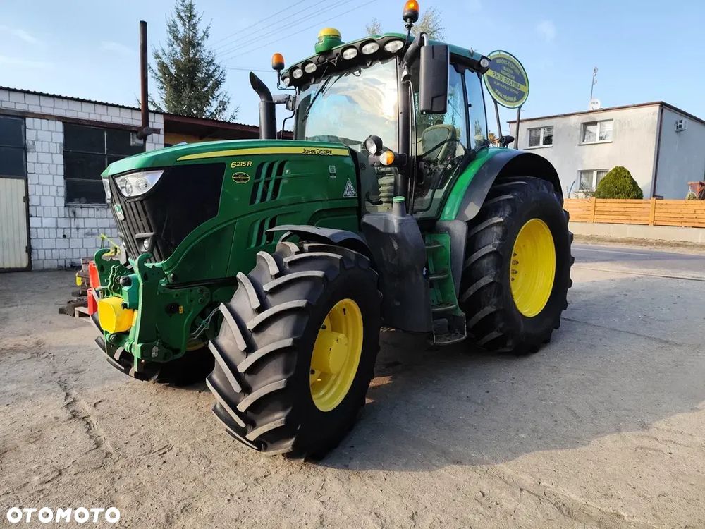 John Deere 6215R - 15