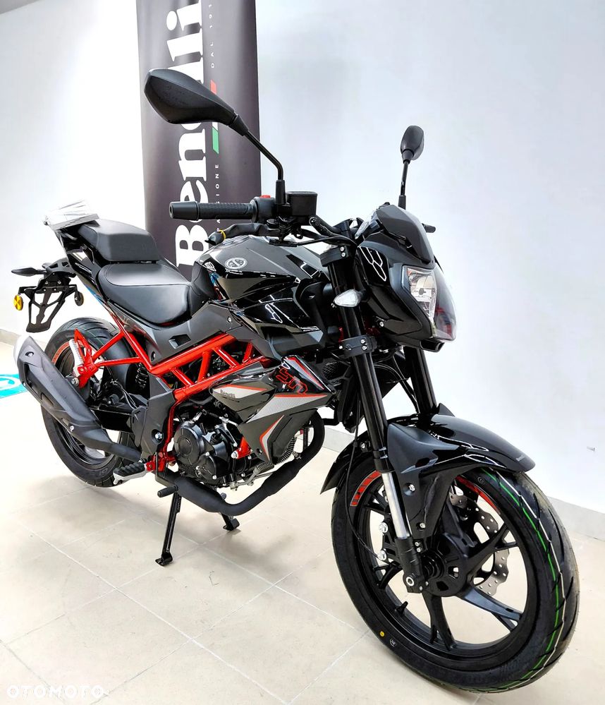 Benelli BN 125 - 11