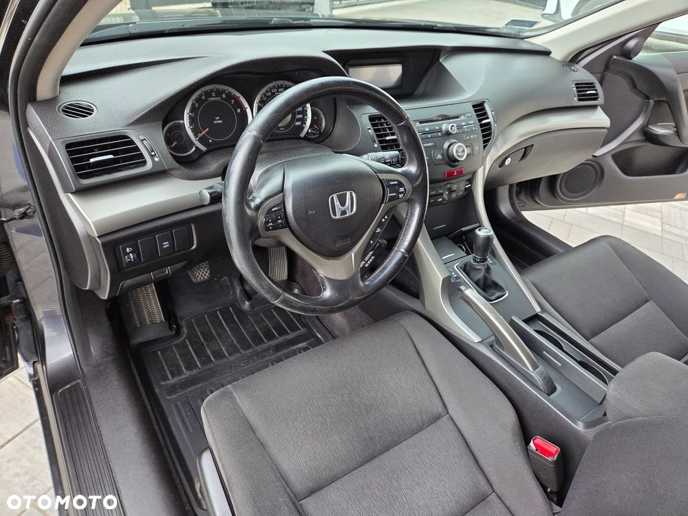 Honda Accord 2.0 Elegance - 30
