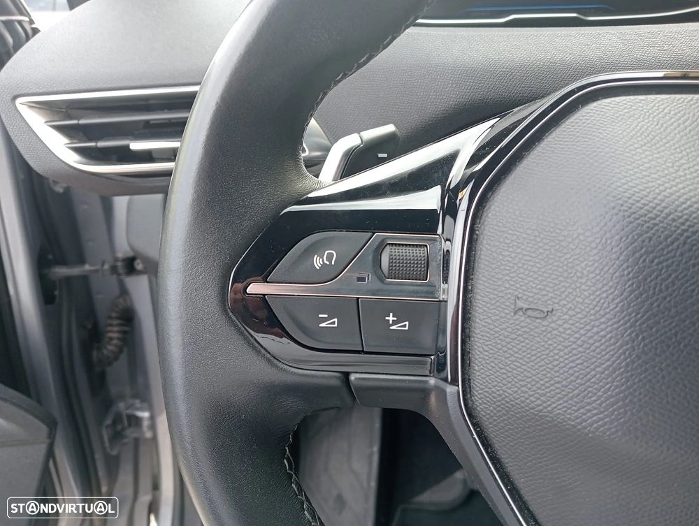 Peugeot 5008 1.2 PureTech Allure Pack EAT8 - 10