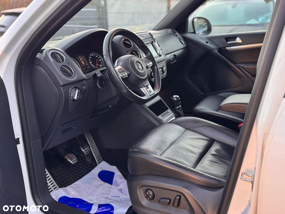 Volkswagen Tiguan 2.0 TDI 4Mot Perfectline R-Style - 15