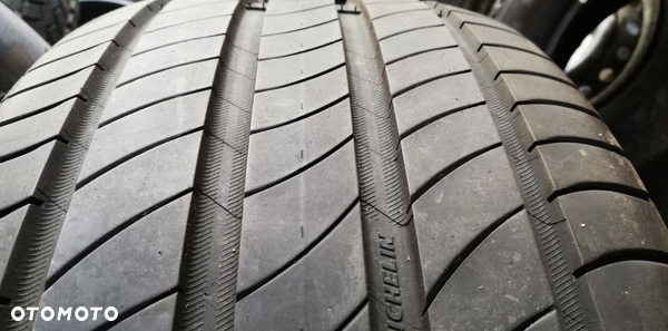 235/40/18 michelin primacy 4