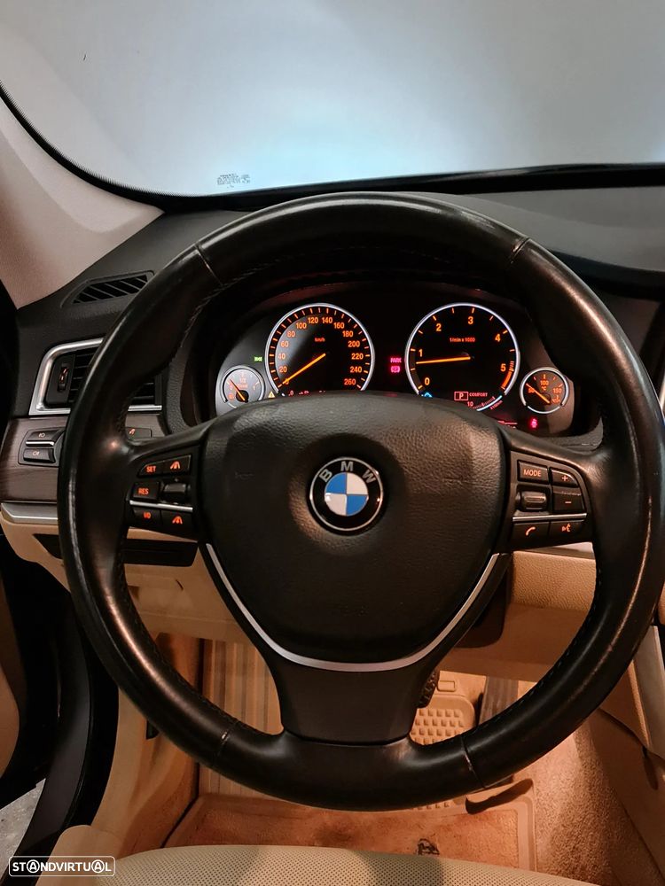 BMW 535 Gran Turismo d Pack M - 27