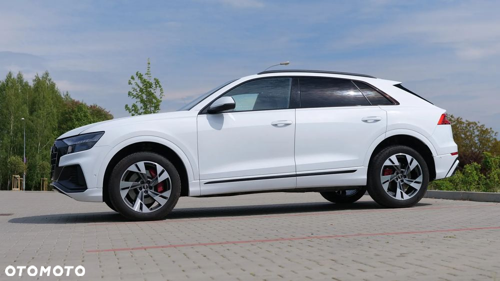 Audi Q8 55 TFSI quattro tiptronic - 5