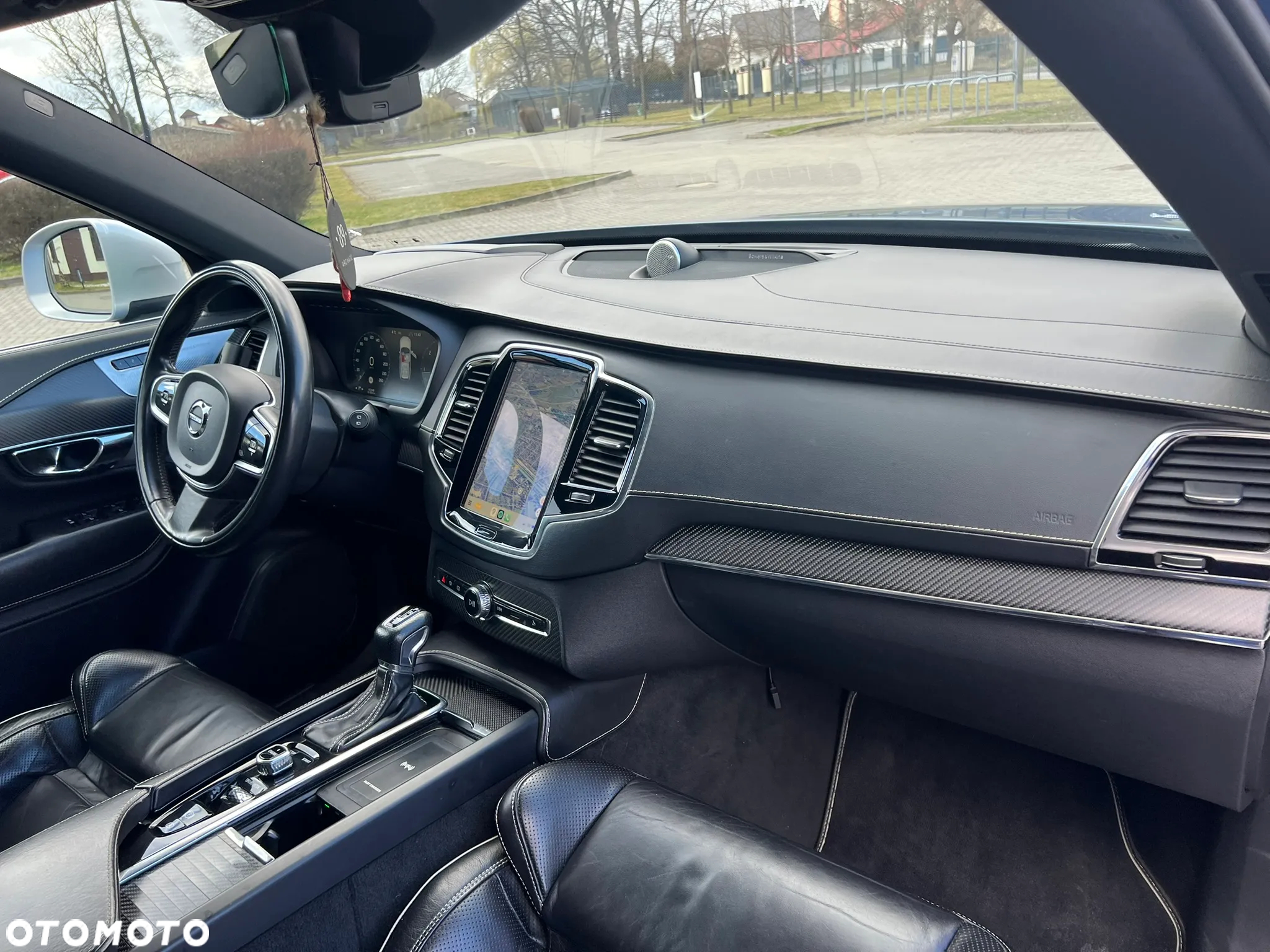 Volvo XC 90 D5 AWD R-Design 7os - 8