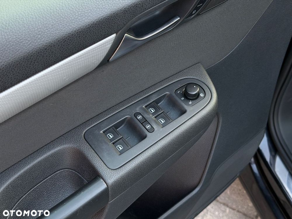Volkswagen Sharan - 23