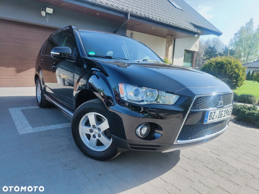 Mitsubishi Outlander 2.2 DI-D 4WD TC-SST Intense - 39
