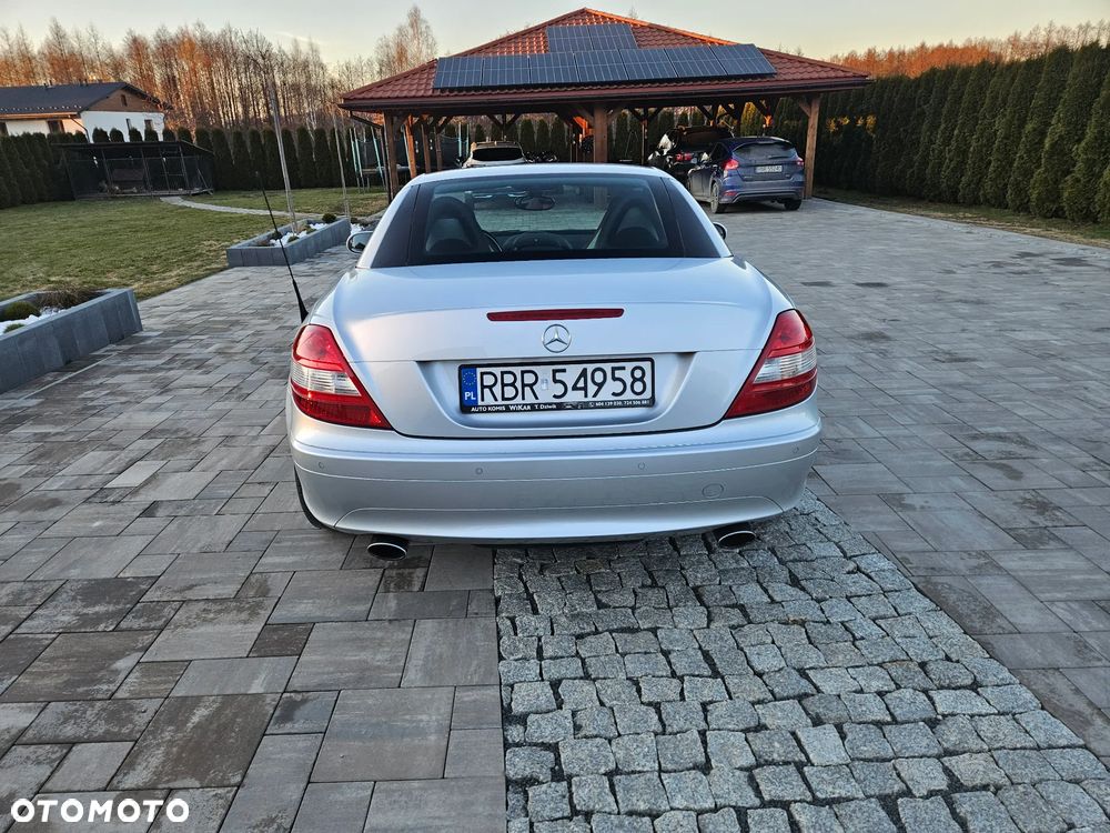 Mercedes-Benz SLK 300 Sport Edition - 10