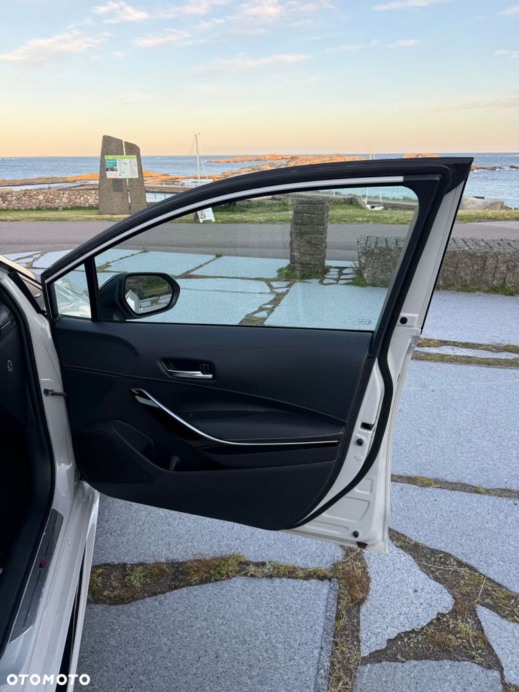 Toyota Corolla 1.8 Hybrid GR Sport - 27