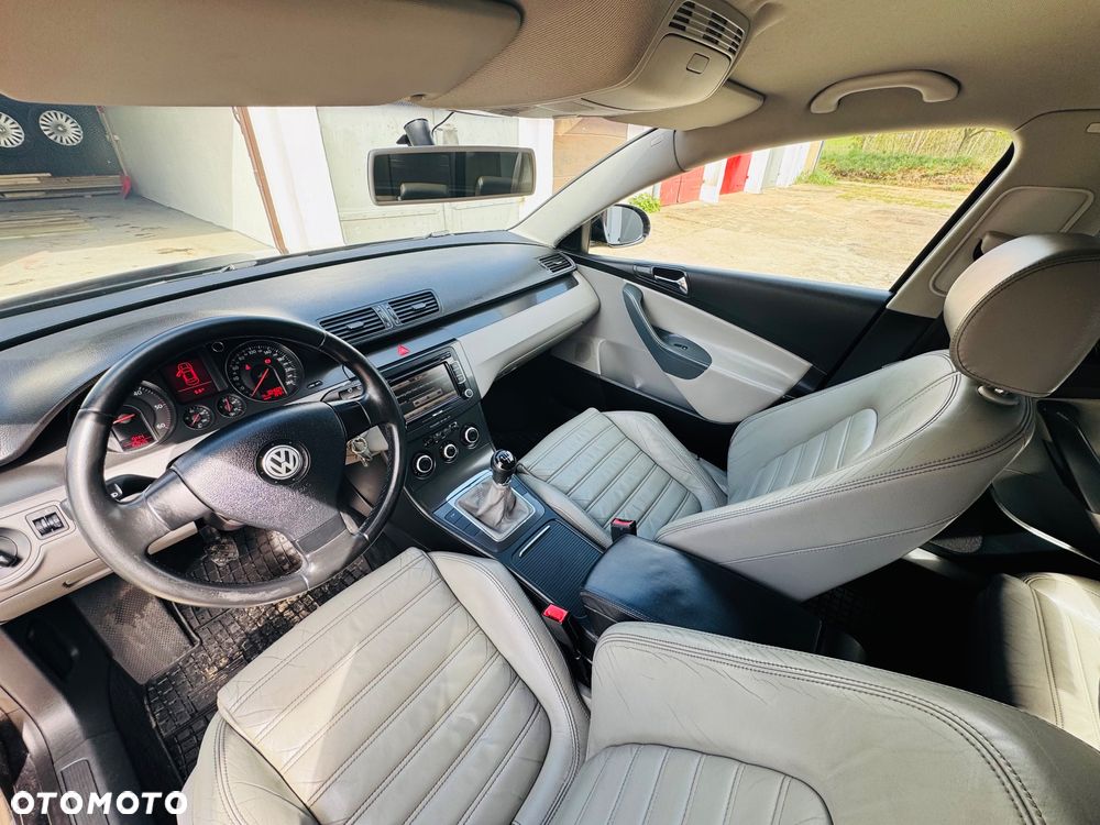 Volkswagen Passat 1.9 TDI Individual - 15