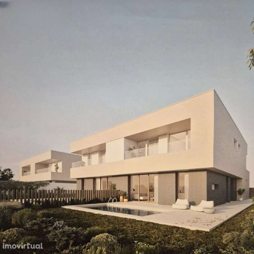 Moradia T4 com Garagem Fechada e Piscina  Oliveirinha – Aveiro - Grande imagem: 2/14