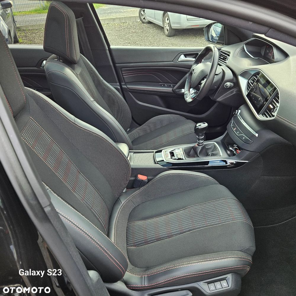 Peugeot 308 PureTech 130 Stop & Start GT-Line Edition - 29