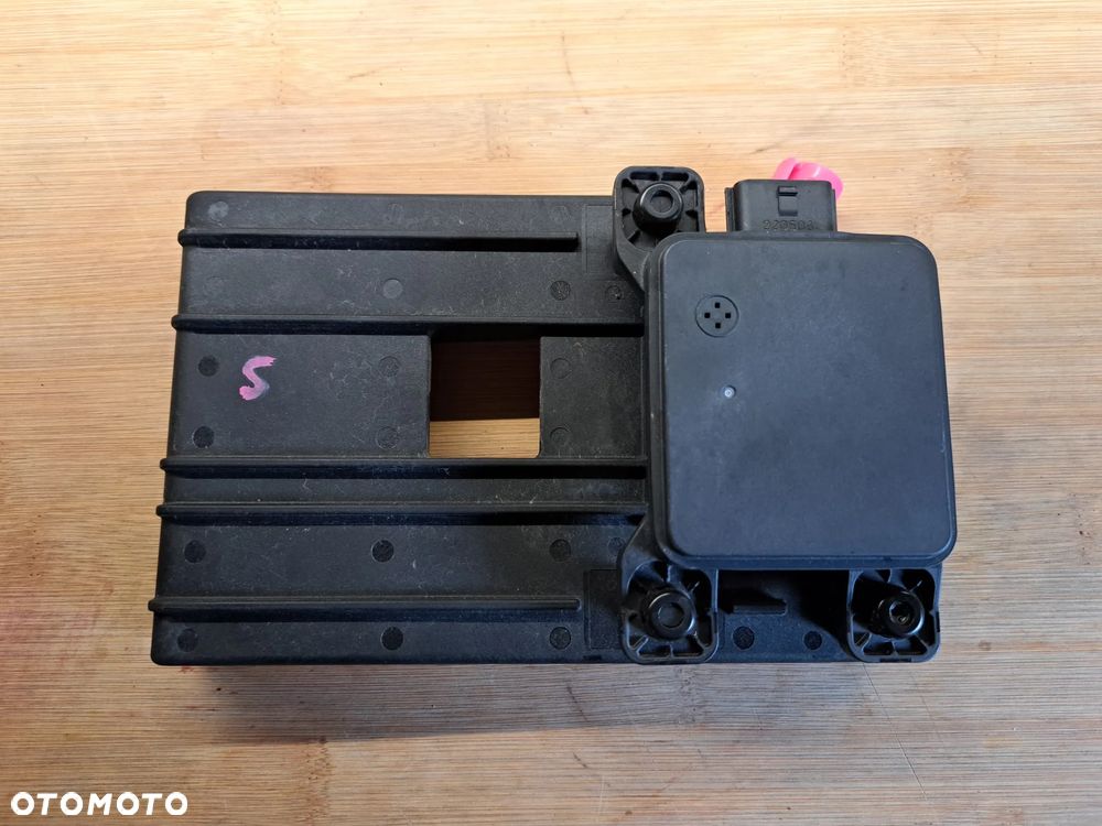 Distronic radar Przód Hyundai Ioniq 5 99110GI000 Element plastikowy - 1