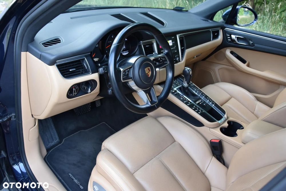 Porsche Macan Standard - 29