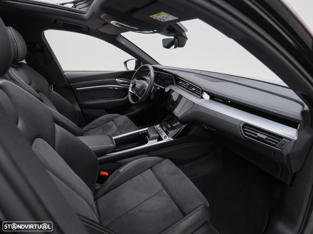 Audi e-tron 50 quattro - 12