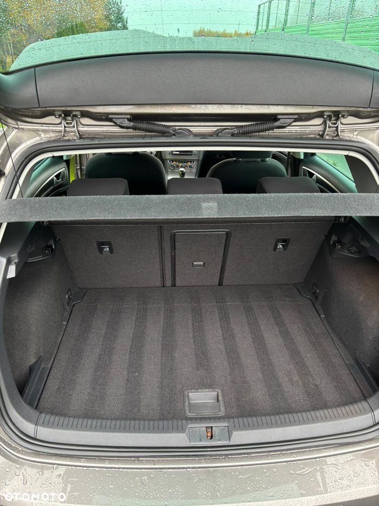 Volkswagen Golf - 20