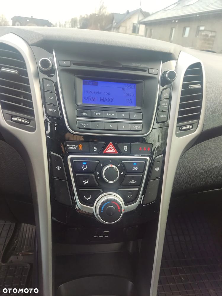 Hyundai i30 1.4 BlueDrive Classic - 9