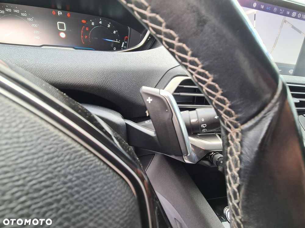 Peugeot 3008 1.2 PureTech Allure S&S EAT6 - 24