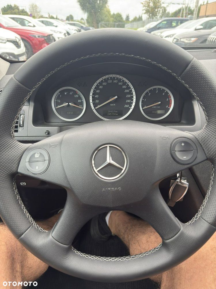 Mercedes-Benz Klasa C - 17