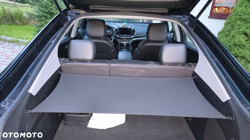 Chevrolet Volt - 10