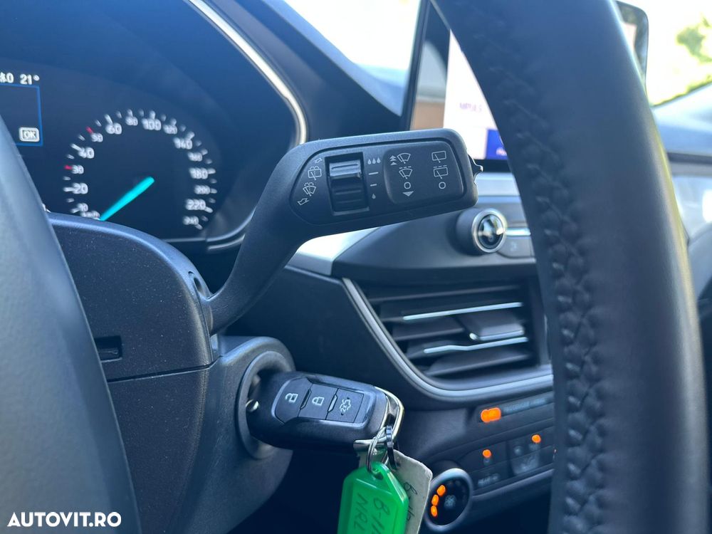 Ford Focus 1.0 EcoBoost Connected - 18