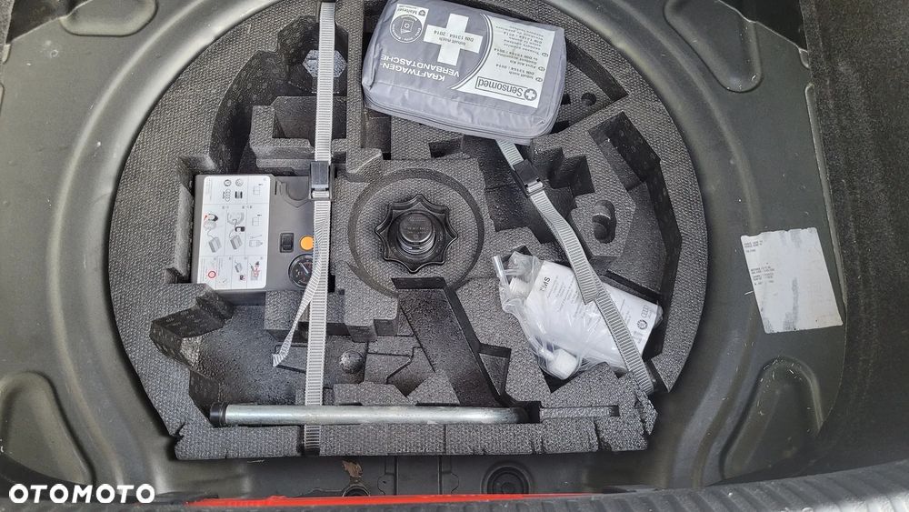 Volkswagen Scirocco 2.0 TDI Edition - 17