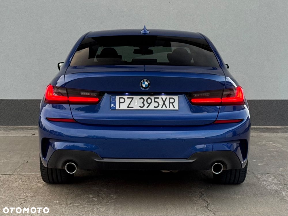 BMW Seria 3 320d xDrive M Sport Sport - 4