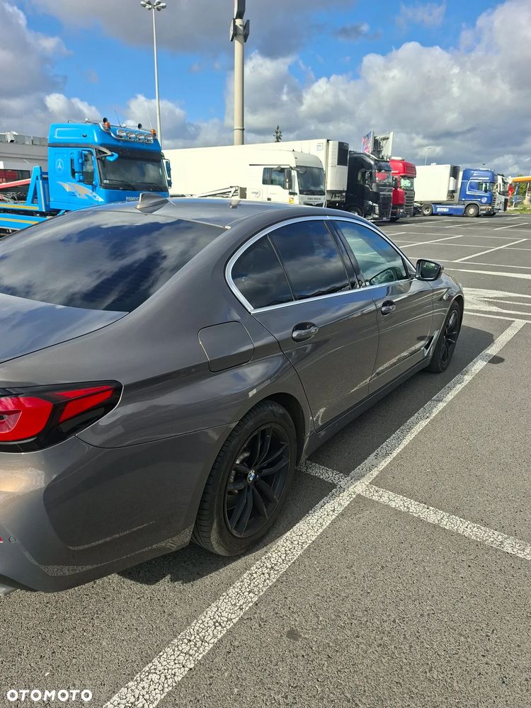 BMW Seria 5 2022 photo 5
