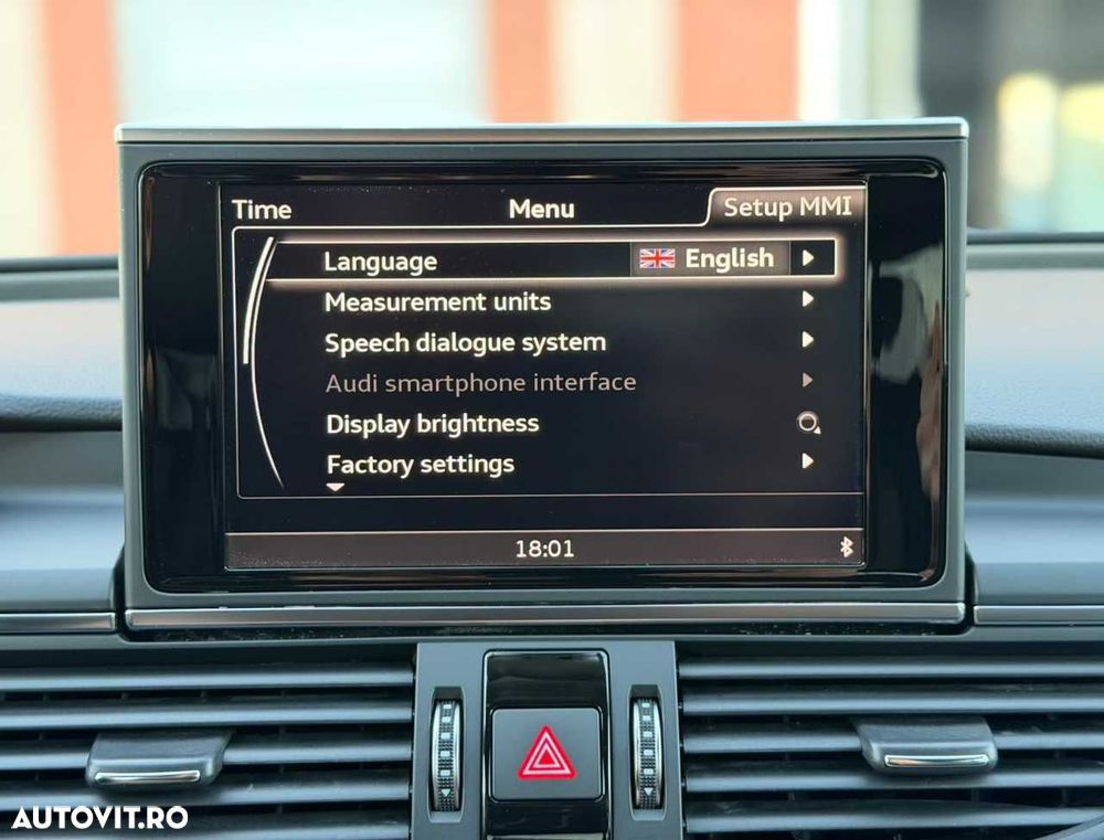 Audi A6 Avant 2.0 TDI Ultra S tronic - 32