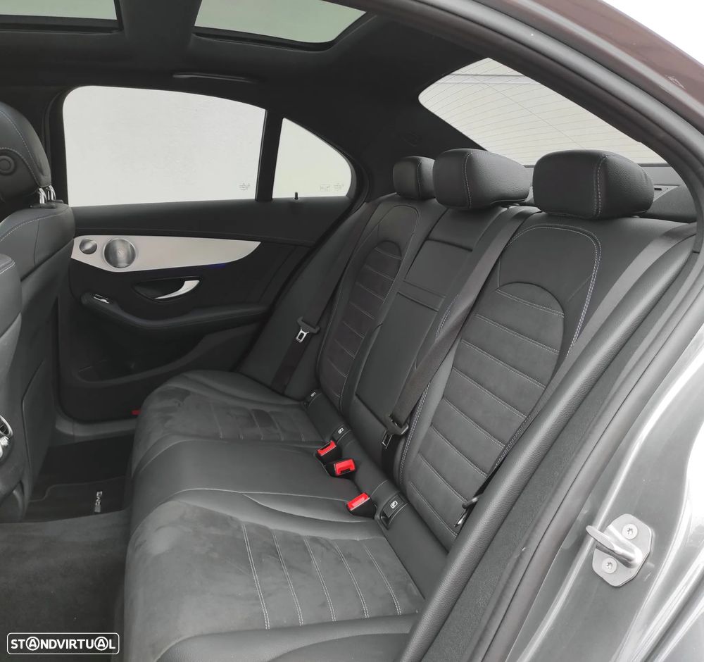 Mercedes-Benz C 300 de AMG Line - 29