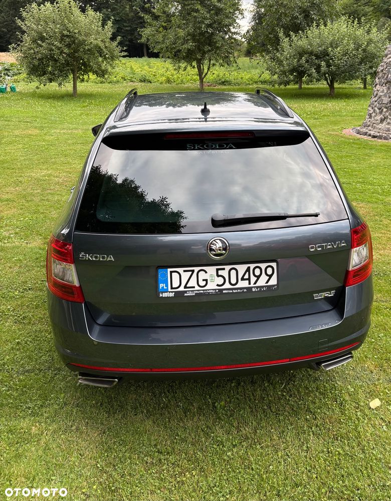 Skoda Octavia 2.0 TDI RS DSG - 5