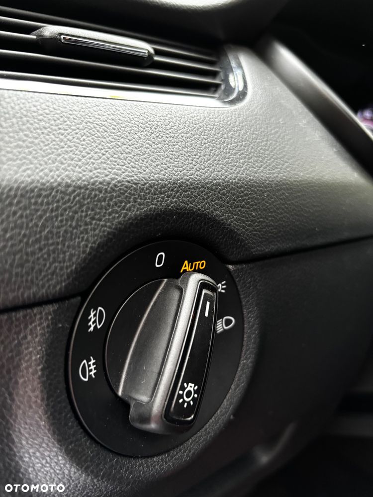 Skoda Octavia 2.0 TDI DSG RS - 12