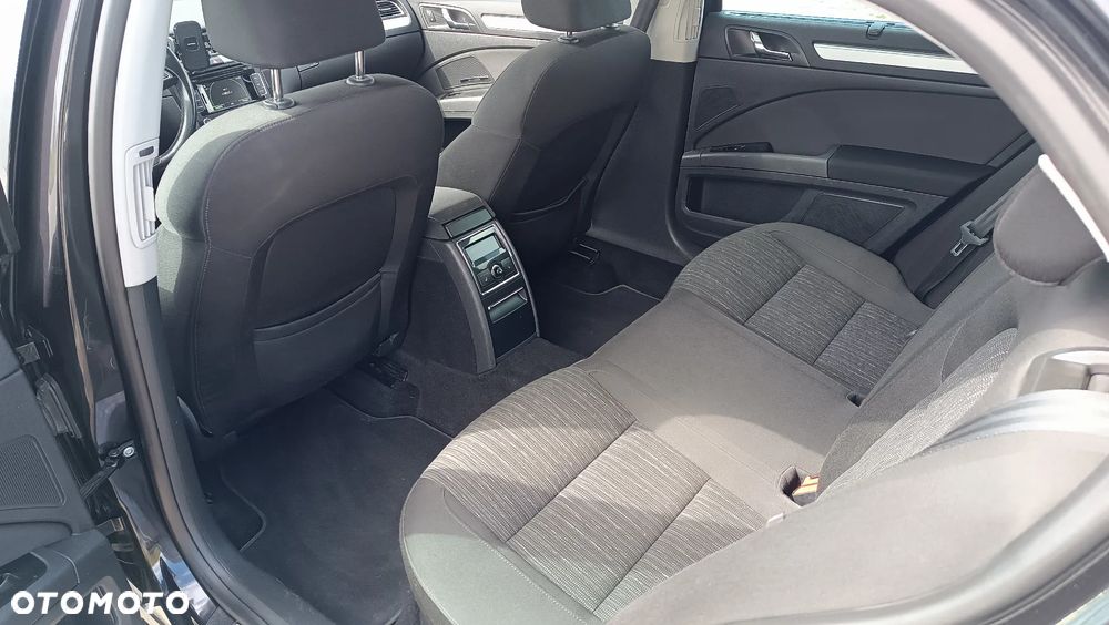 Skoda Superb 1.8 TSI Business DSG - 7