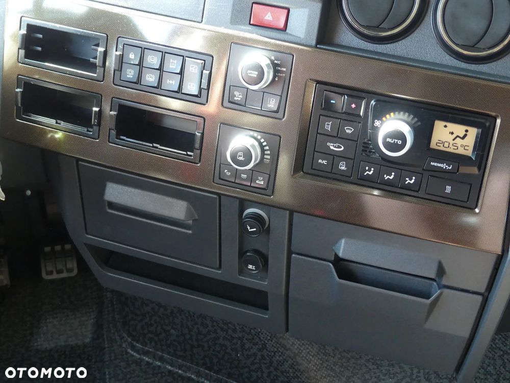 Renault T480 13L / EURO 6 / LOW DECK / AUTOMAT / - 33
