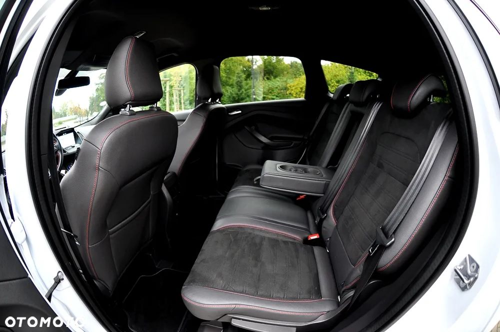 Ford Kuga 1.5 EcoBoost 2x4 ST-Line - 21