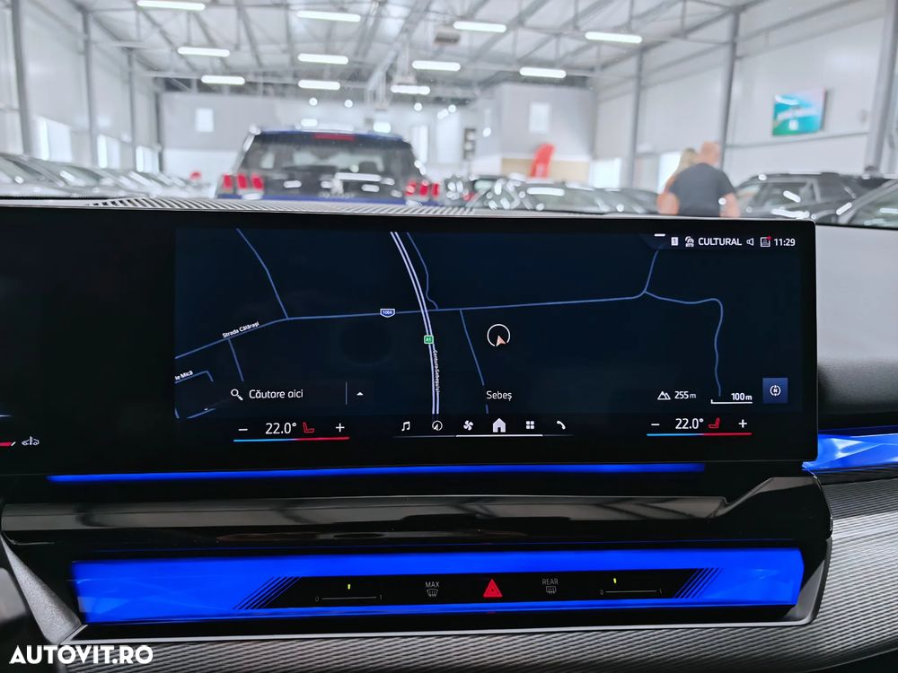 BMW Seria 5 520i AT MHEV - 26