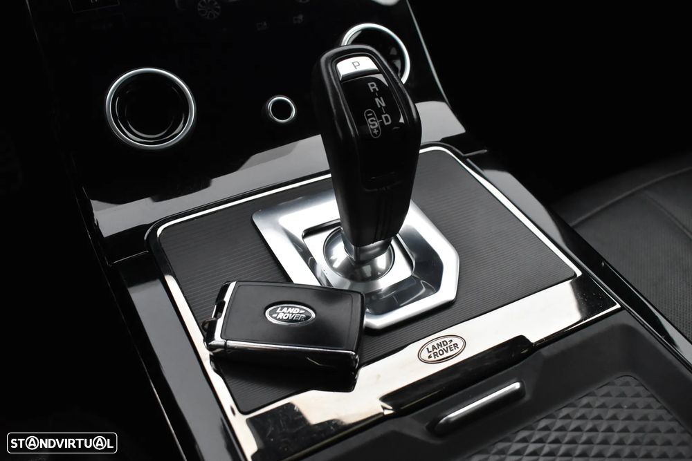 Land Rover Range Rover Evoque 1.5 P300e AWD R-Dynamic SE Auto - 44