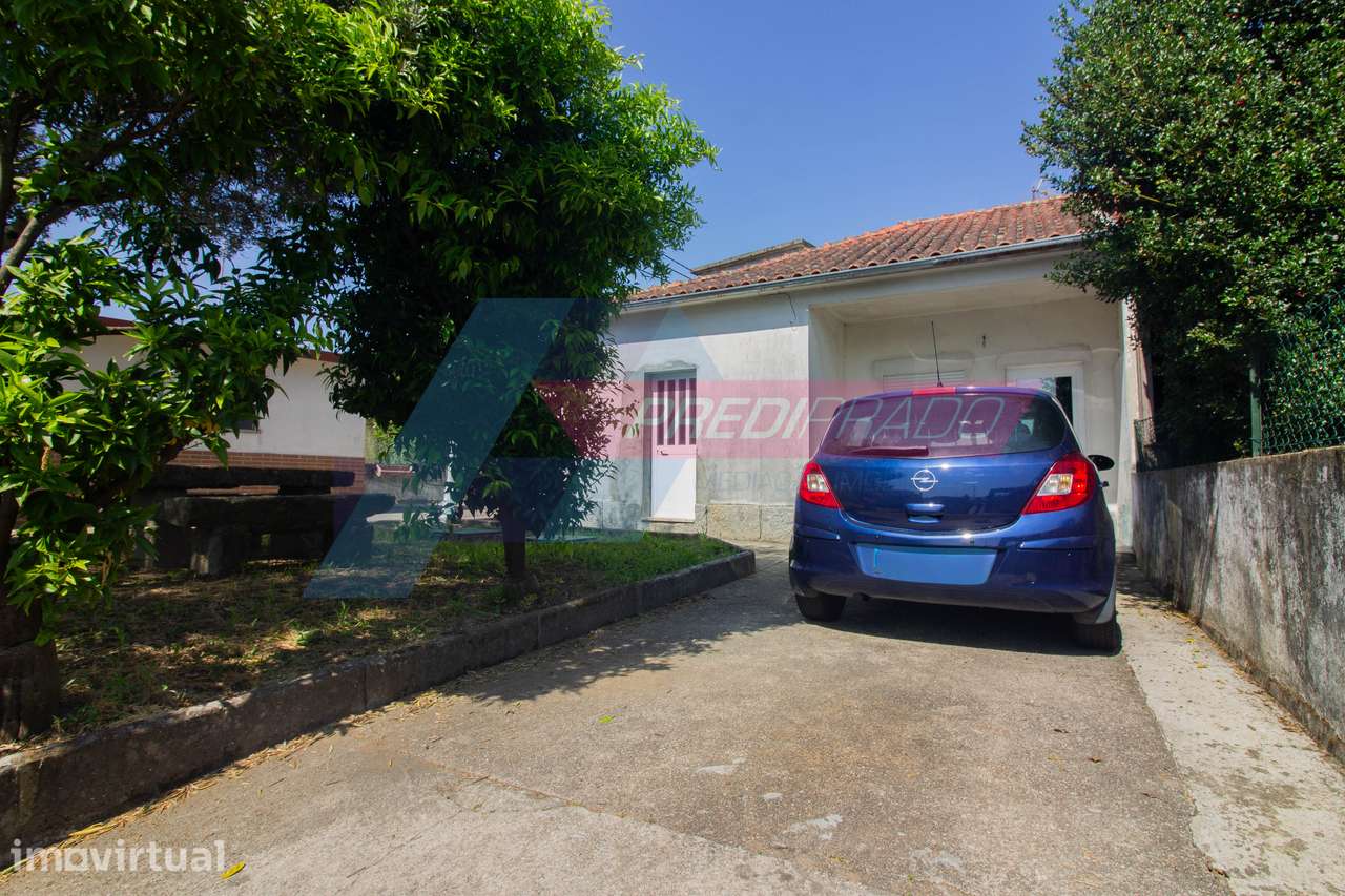 Moradia em Gaveto T2+2 - Grande imagem: 2/17