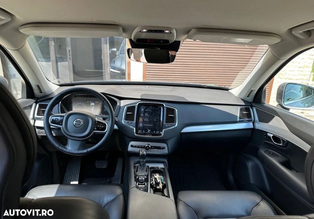 Volvo XC 90 D5 AWD Momentum - 4