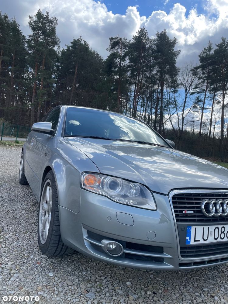 Audi A4 Limousine - 3