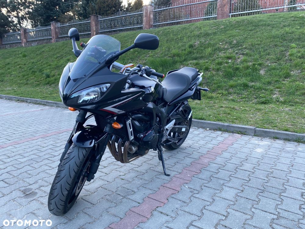 Yamaha FZ6 - 3