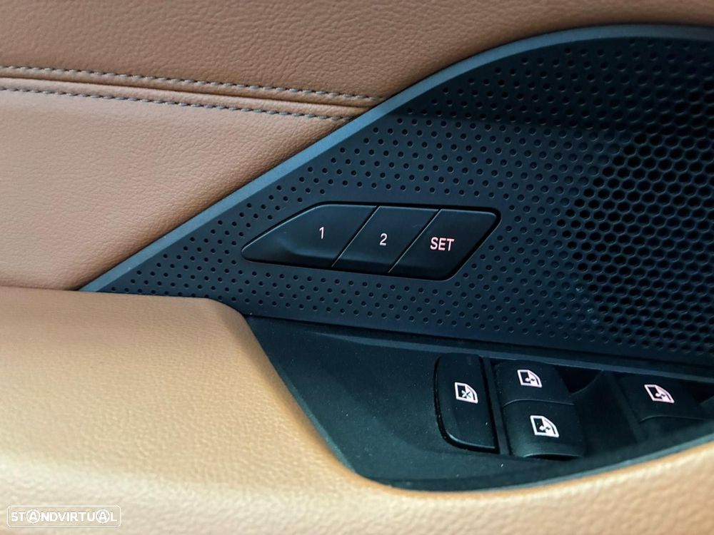 BMW i4 eDrive40 Pack Desportivo M - 38