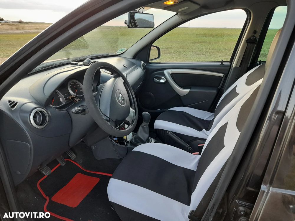 Dacia Duster 1.6 4x2 Laureate - 7