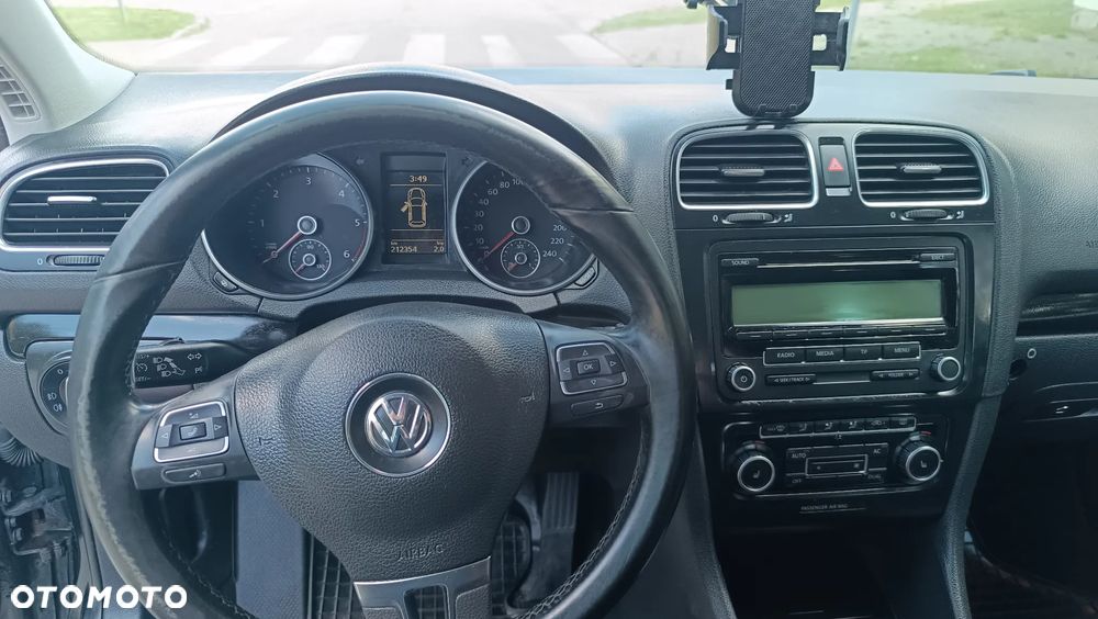 Volkswagen Golf 1.6 TDI DPF Comfortline - 25