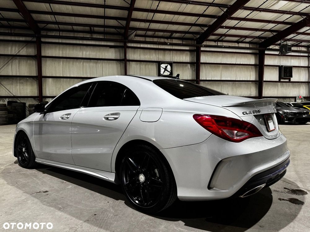 Mercedes-Benz CLA 250 4Matic 7G-DCT AMG Line - 6